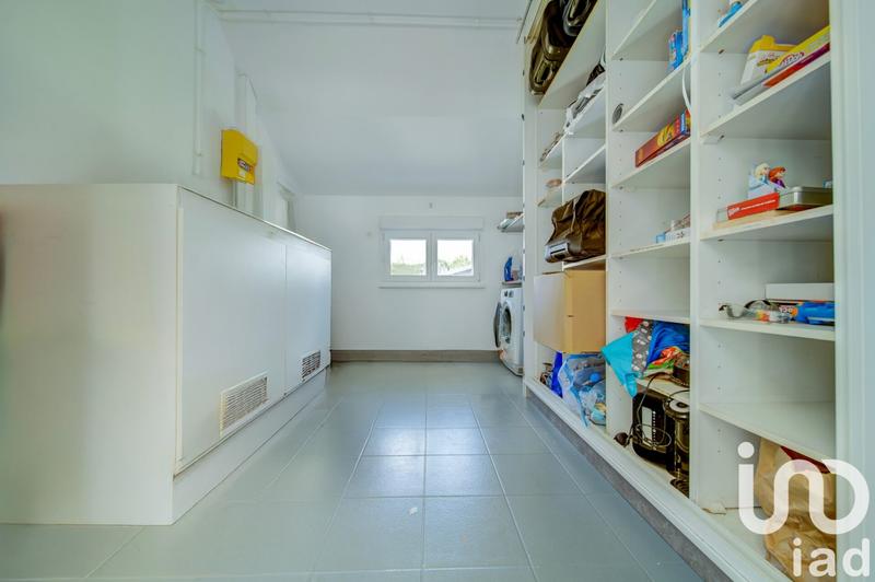 Maison - 230 m² - 7 pièces