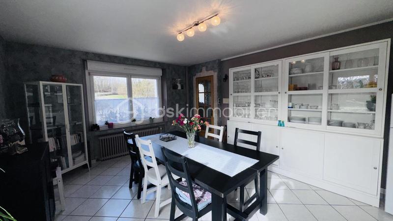 Demeure - 180 m² - 7 pièces