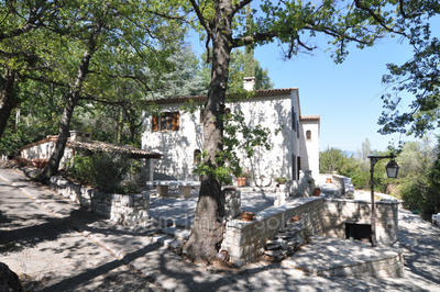 Maison en pierre - 250 m² - 8 pièces