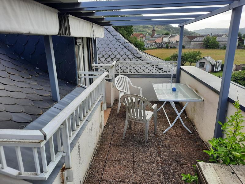 Maison - 320 m² - 12 pièces