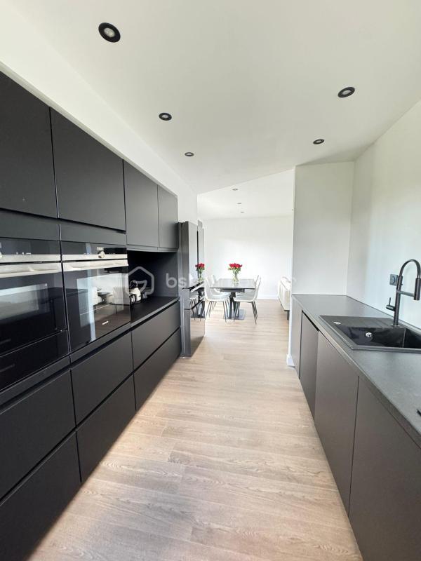 Maison - 88 m² - 4 pièces