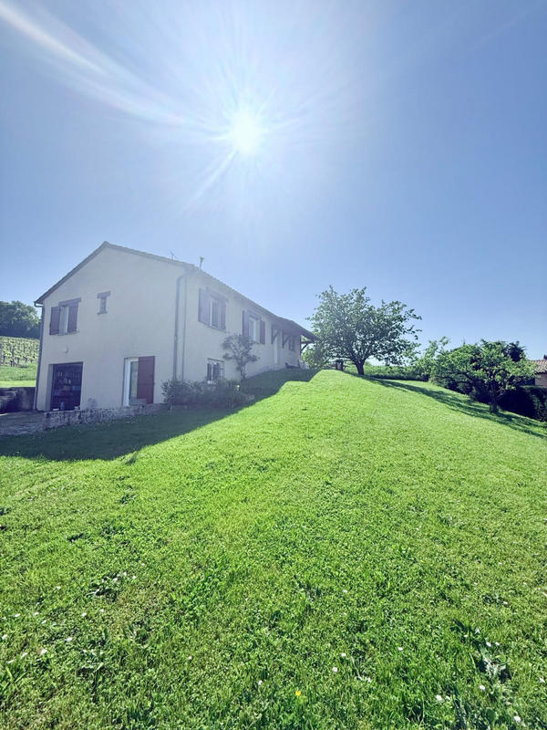 Maison - 105 m² - 5 pièces