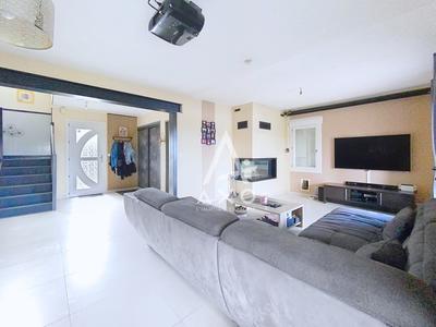 Maison - 150 m² - 7 pièces