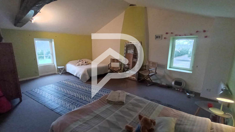 Maison - 145 m² - 5 pièces