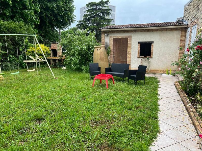 Maison - 500 m² - 4 pièces