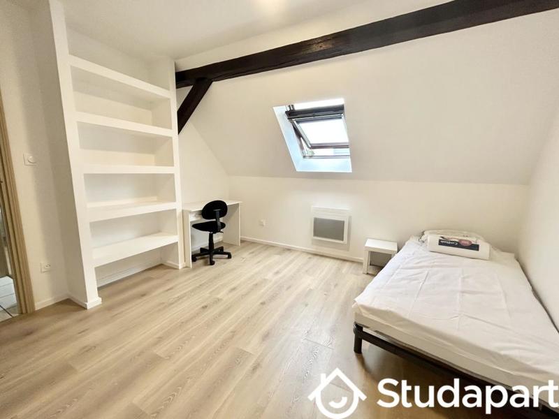 Chambre - 12 m² - 1 pièce