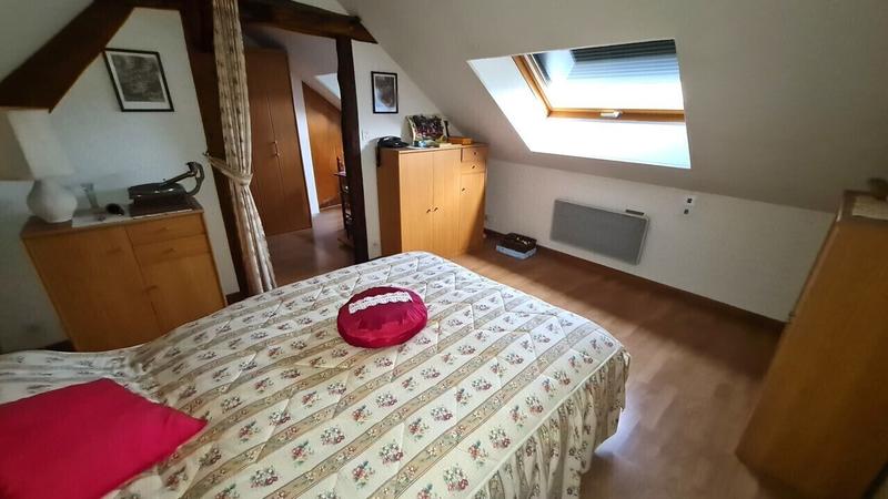 Maison - 170 m² - 9 pièces