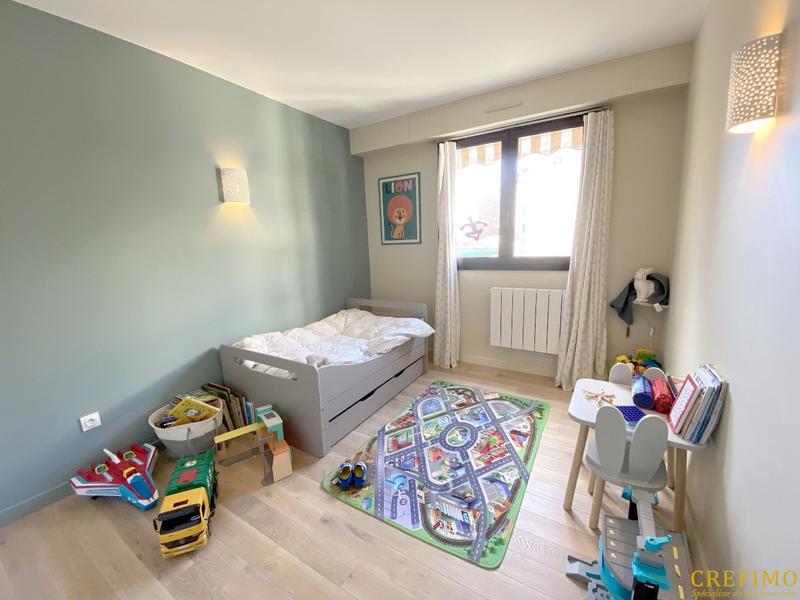 Appartement - 103 m² - 5 pièces