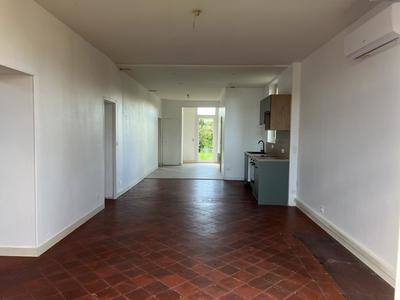 Appartement - 90 m² - 3 pièces
