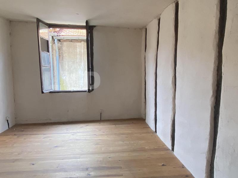 Maison - 97 m² - 5 pièces