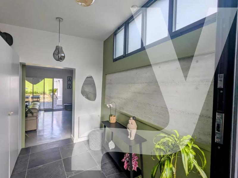 Maison - 140 m² - 6 pièces