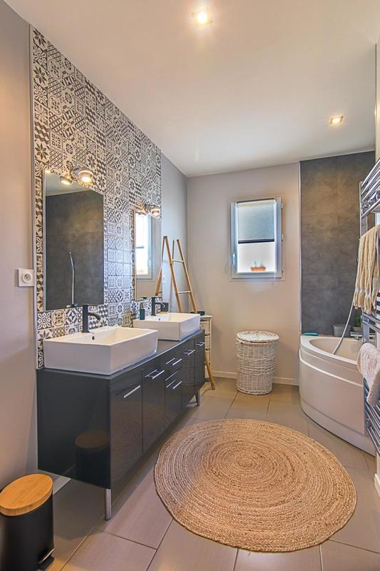 Maison - 94 m² - 4 pièces