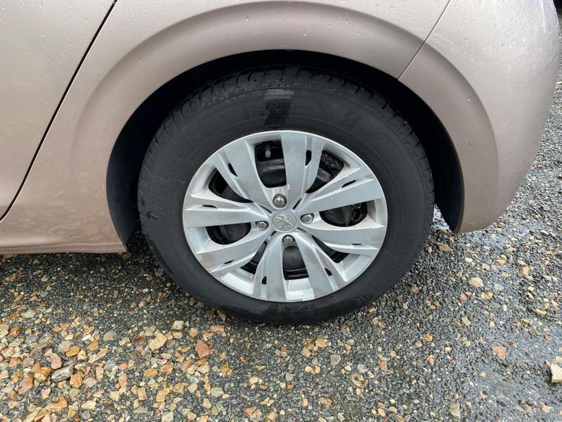 Peugeot 208 1.0 Vti Business