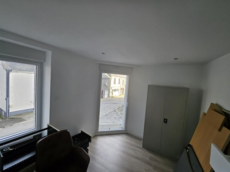 Maison - 64 m² - 5 pièces