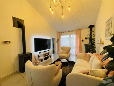 Maison - 92 m² - 5 pièces