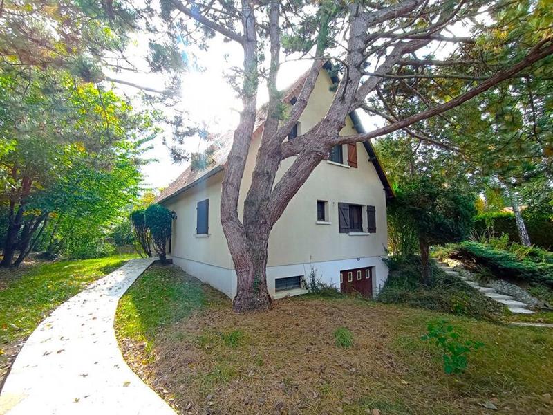 Maison traditionnelle - 145 m² - 6 pièces