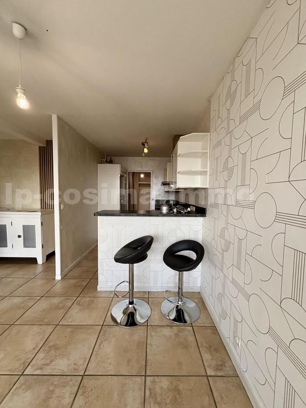 Appartement - 90 m² - 3 pièces