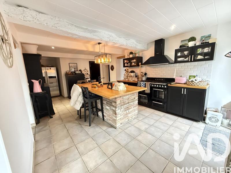 Maison - 179 m² - 5 pièces