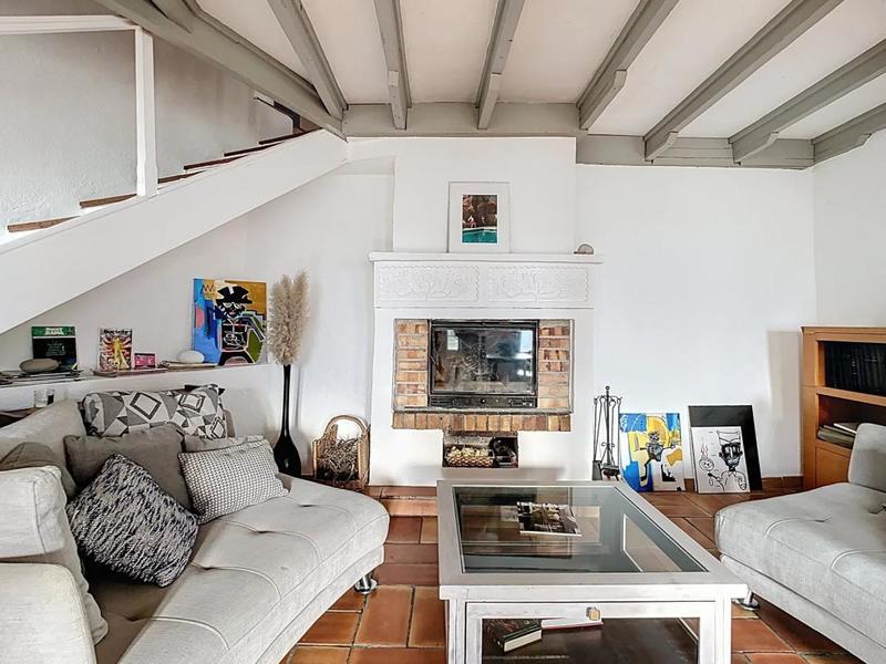 Maison - 201 m² - 5 pièces