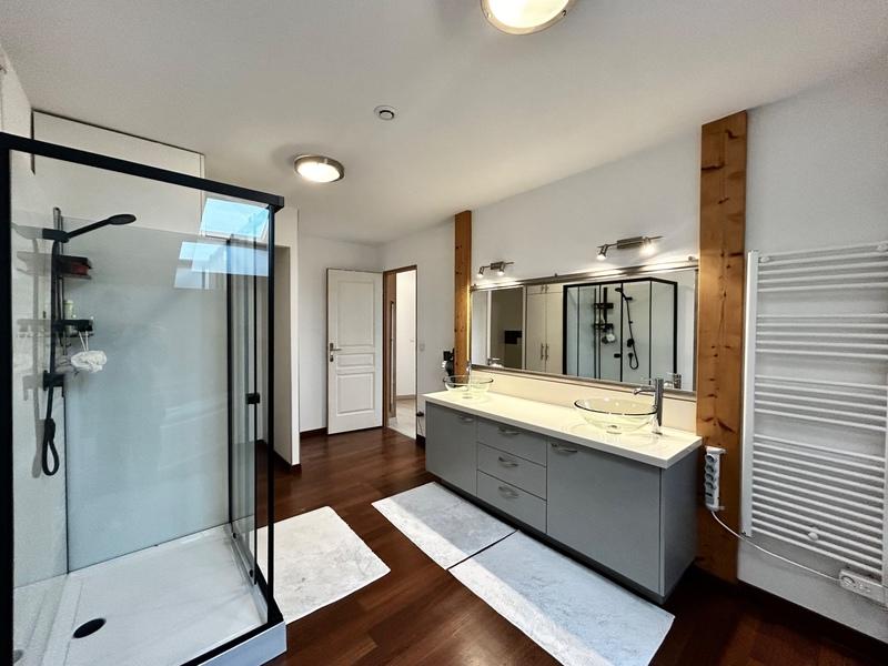 Maison - 190 m² - 6 pièces