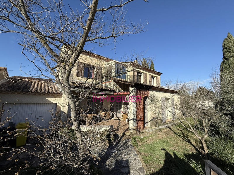 Maison traditionnelle - 133 m² - 6 pièces