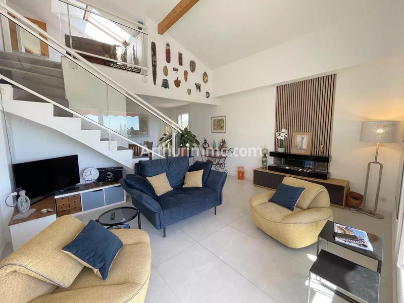 Appartement - 108 m² - 3 pièces