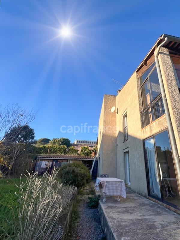 Maison - 222 m² - 7 pièces