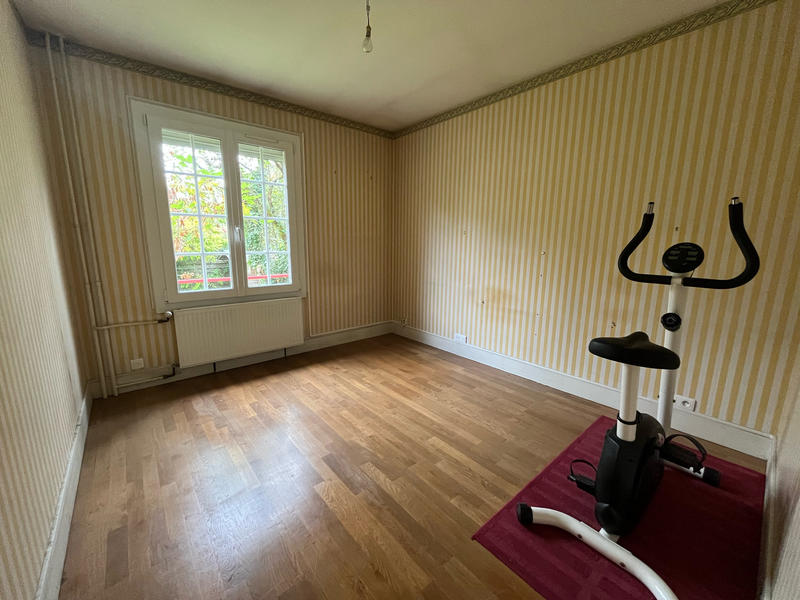 Maison - 162 m² - 9 pièces