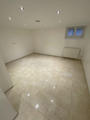 Maison - 210 m² - 6 pièces