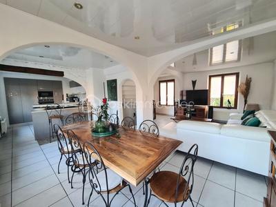 Maison de ville - 118 m² - 6 pièces