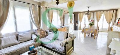 Maison - 177 m² - 7 pièces