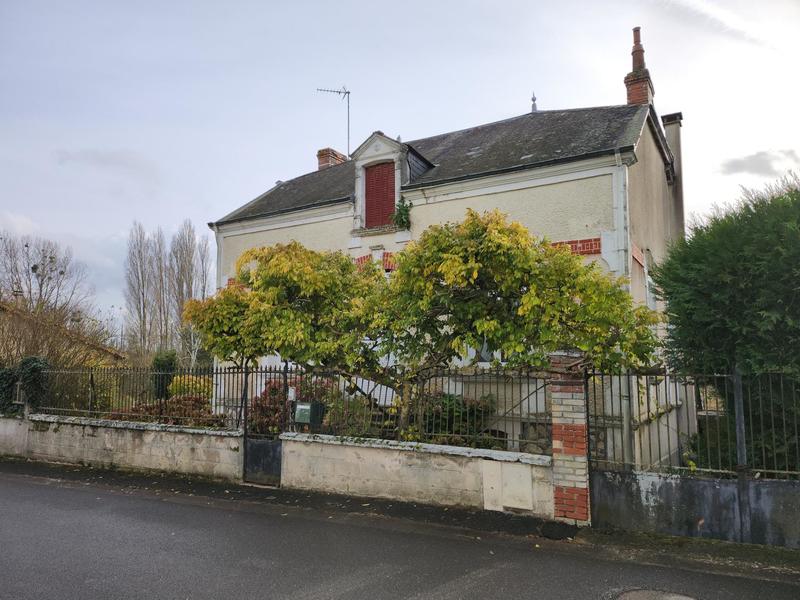 Maison - 300 m² - 5 pièces