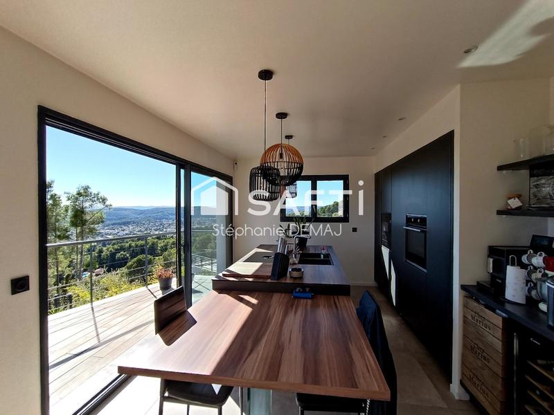 Maison - 150 m² - 4 pièces