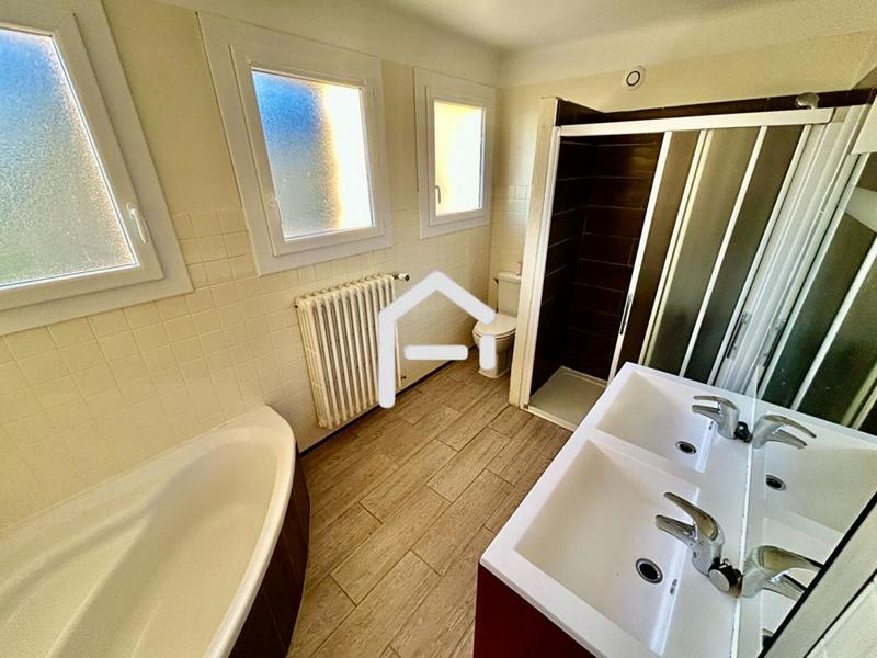 Maison - 120 m² - 4 pièces