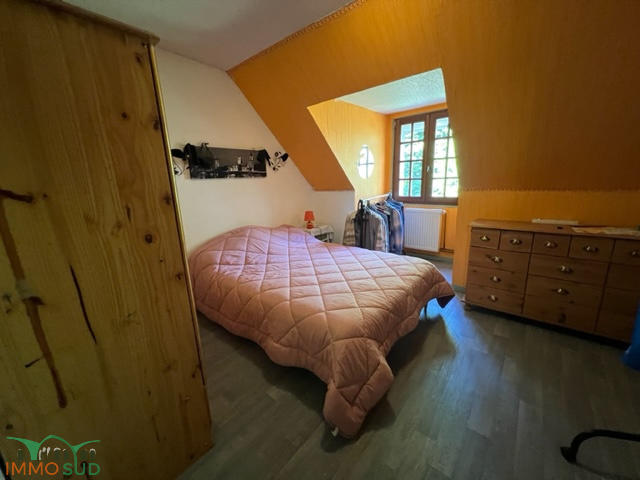 Propriété - 200 m² - 8 pièces