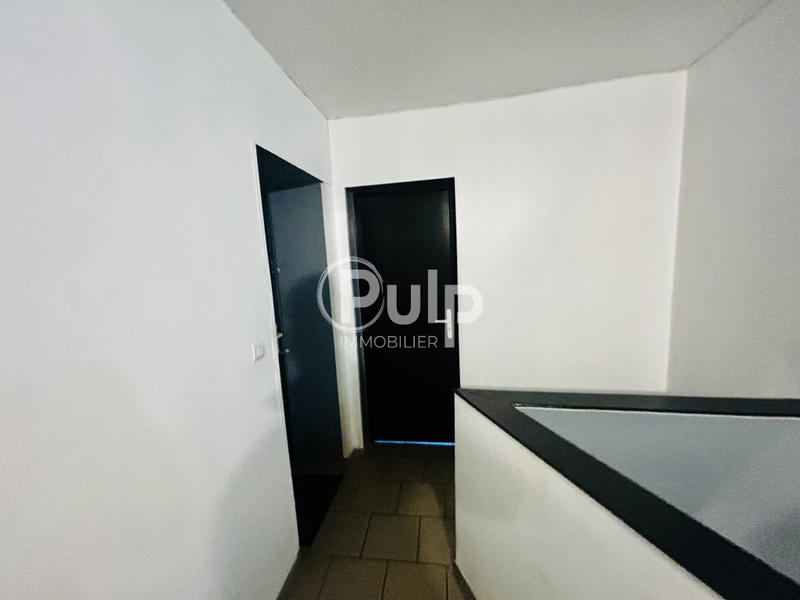 Immeuble - 257 m² - 16 pièces