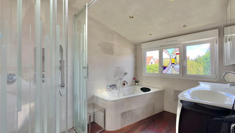 Maison - 80 m² - 4 pièces