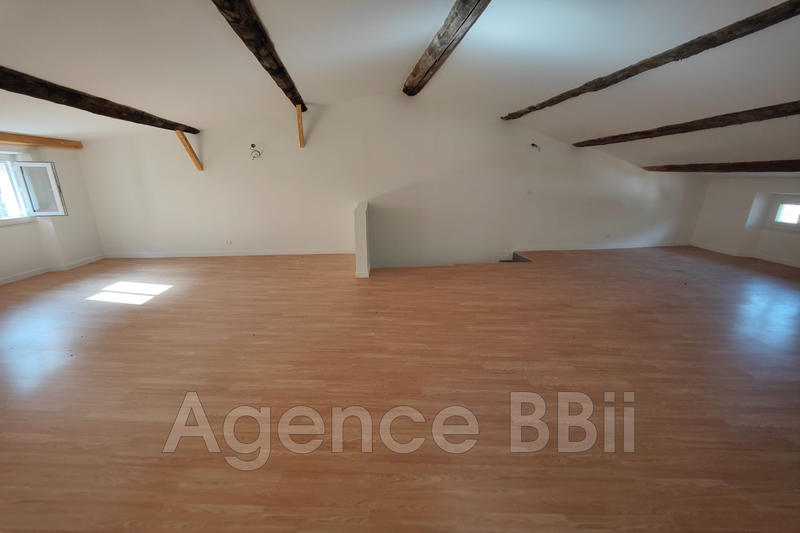 Appartement - 213 m² - 7 pièces