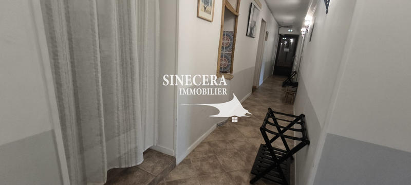 Maison - 350 m² - 17 pièces