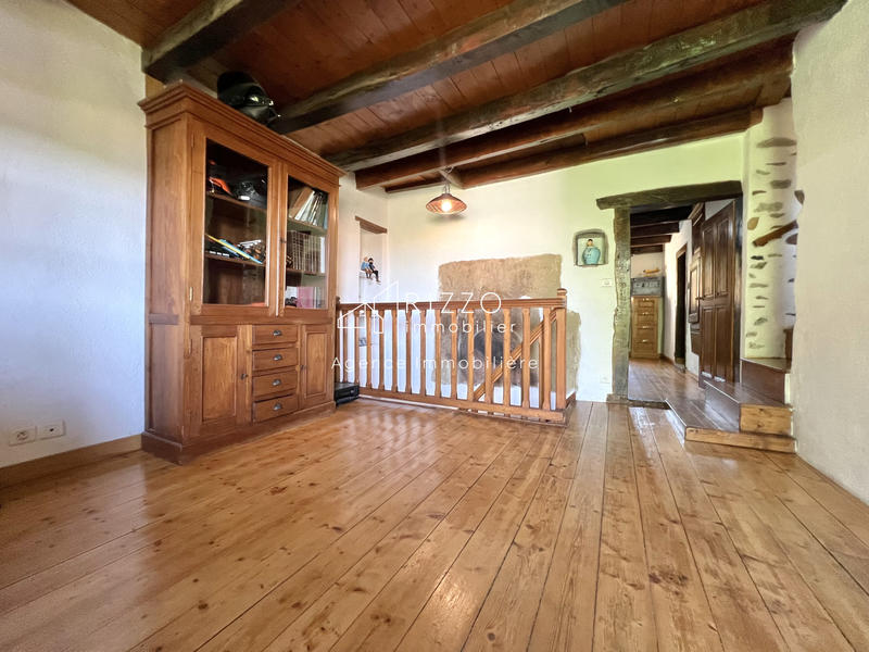 Maison - 180 m² - 7 pièces