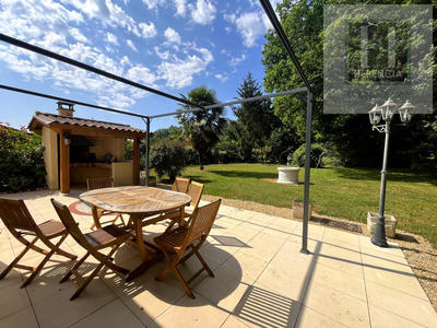 Maison - 172 m² - 7 pièces