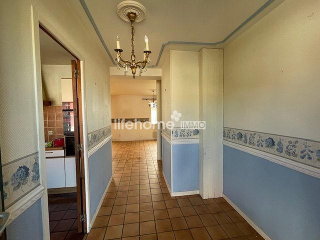 Maison traditionnelle - 116 m² - 6 pièces