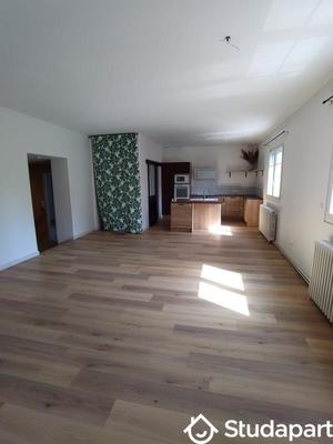 Chambre - 112 m² - 1 pièce