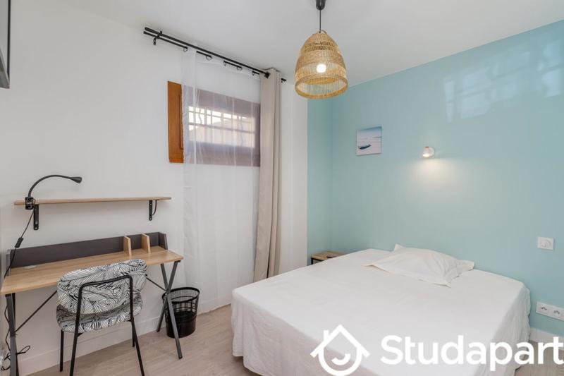 Chambre - 9 m² - 1 pièce