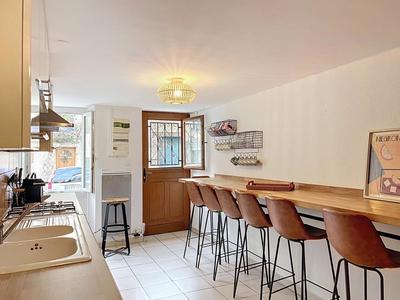 Maison - 92 m² - 5 pièces