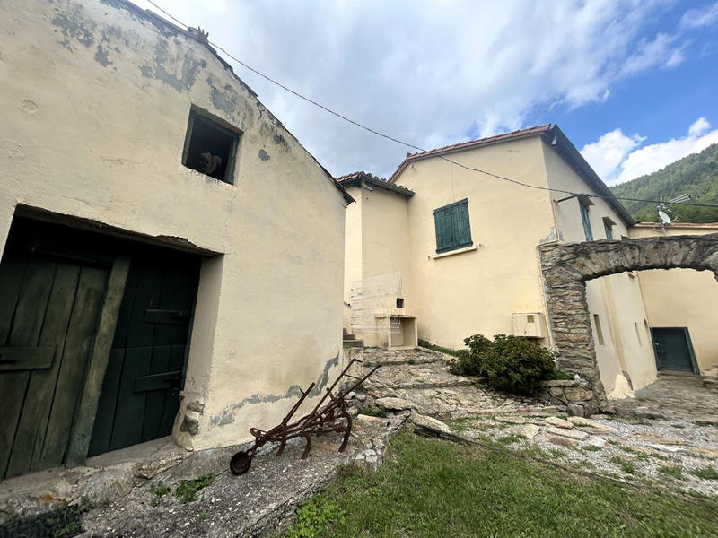 Mas - 200 m² - 8 pièces