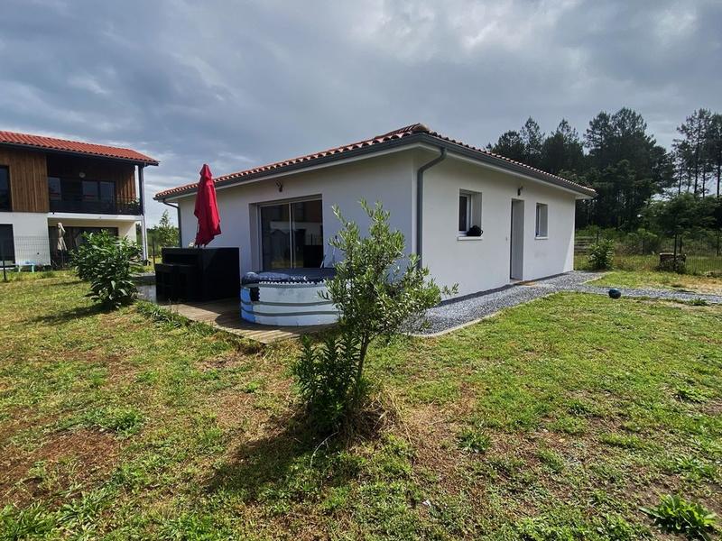 Maison - 85 m² - 4 pièces