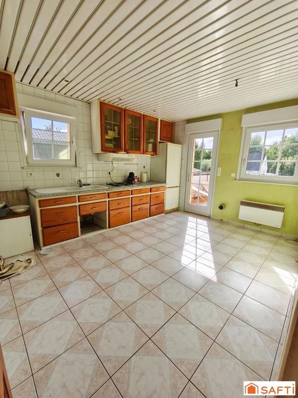 Maison - 180 m² - 7 pièces