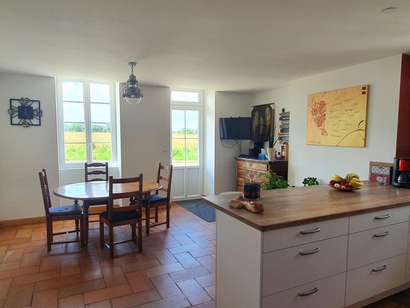 Maison - 210 m² - 7 pièces