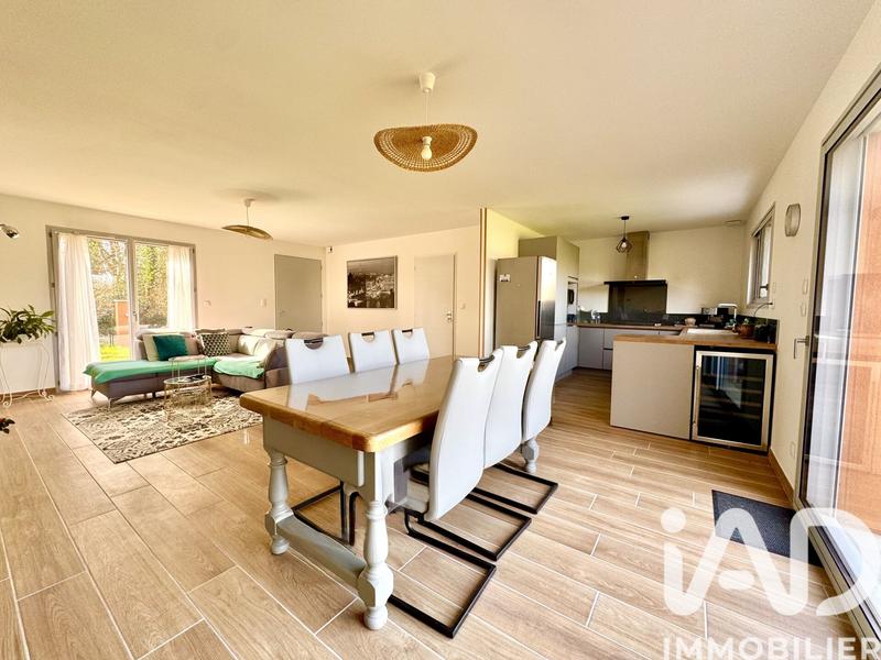 Maison - 107 m² - 5 pièces